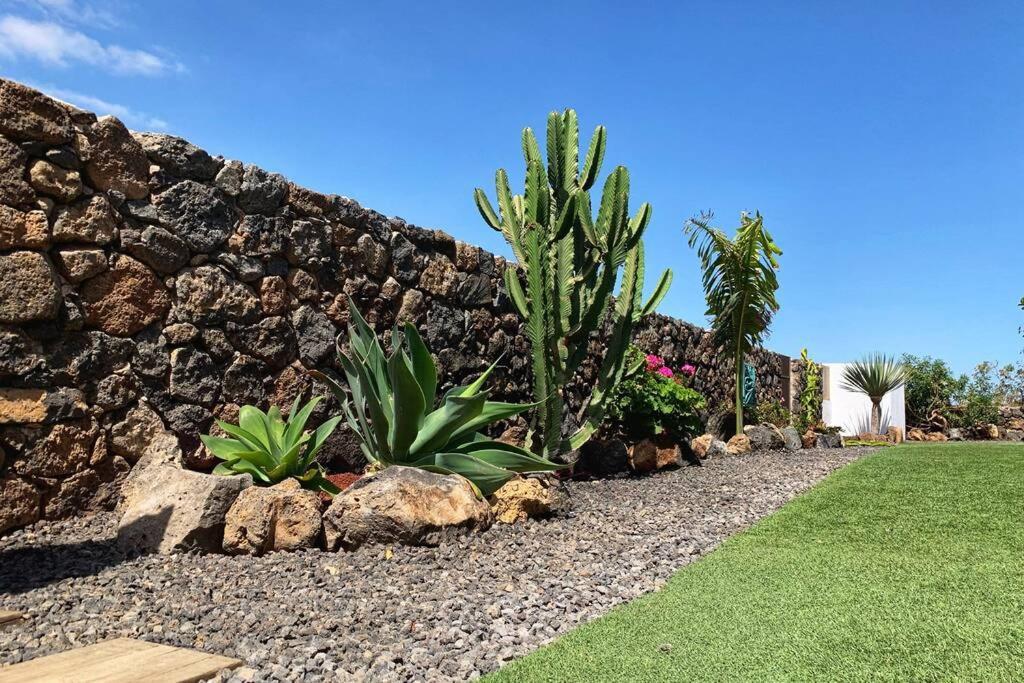 Agua Guesthouse Lajares Villa Con Jacuzzi Экстерьер фото